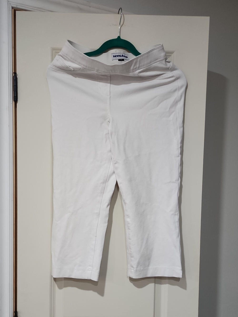 NYGÅRD Cropped Straight Leg Pants in White Size 10